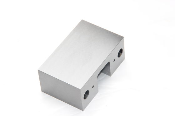 Pezzi meccanici di plastica dello stampaggio ad iniezione di precisione per l'industriale